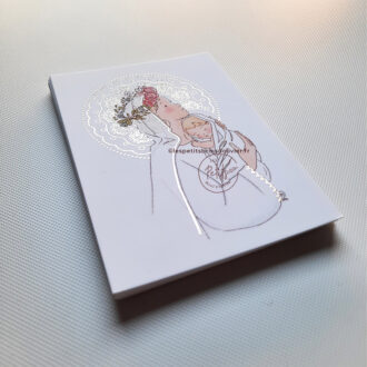Image signet de baptême personnalisable Salve Regina, Sainte Vierge à l'Enfant finition dorure or, couronnée de fleurs - Illustration originale ©Les Petits Brins d'Olivier - Isabelle Monnerot-Dumaine